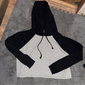 Rue21 Black and Gray Crop Top Hoodie